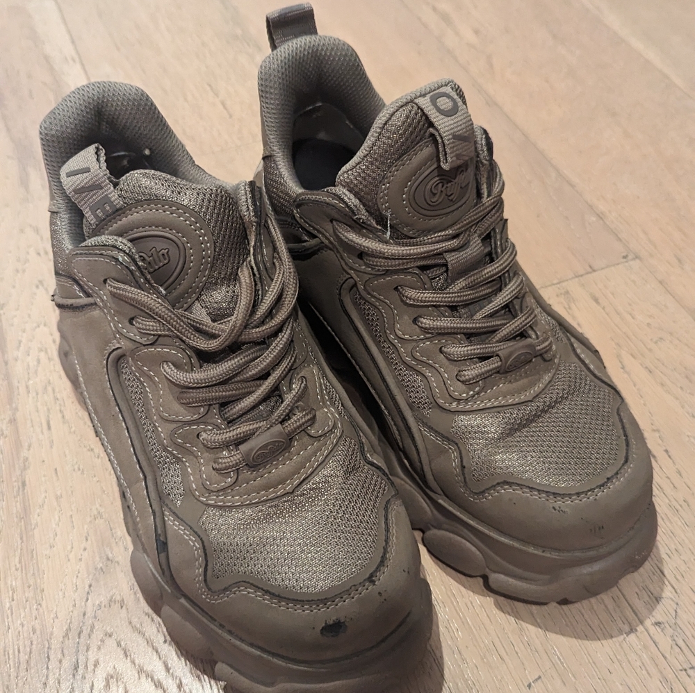 Buffalo platform sneakers